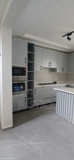 4bdrm House in Ashongman Estate for rent