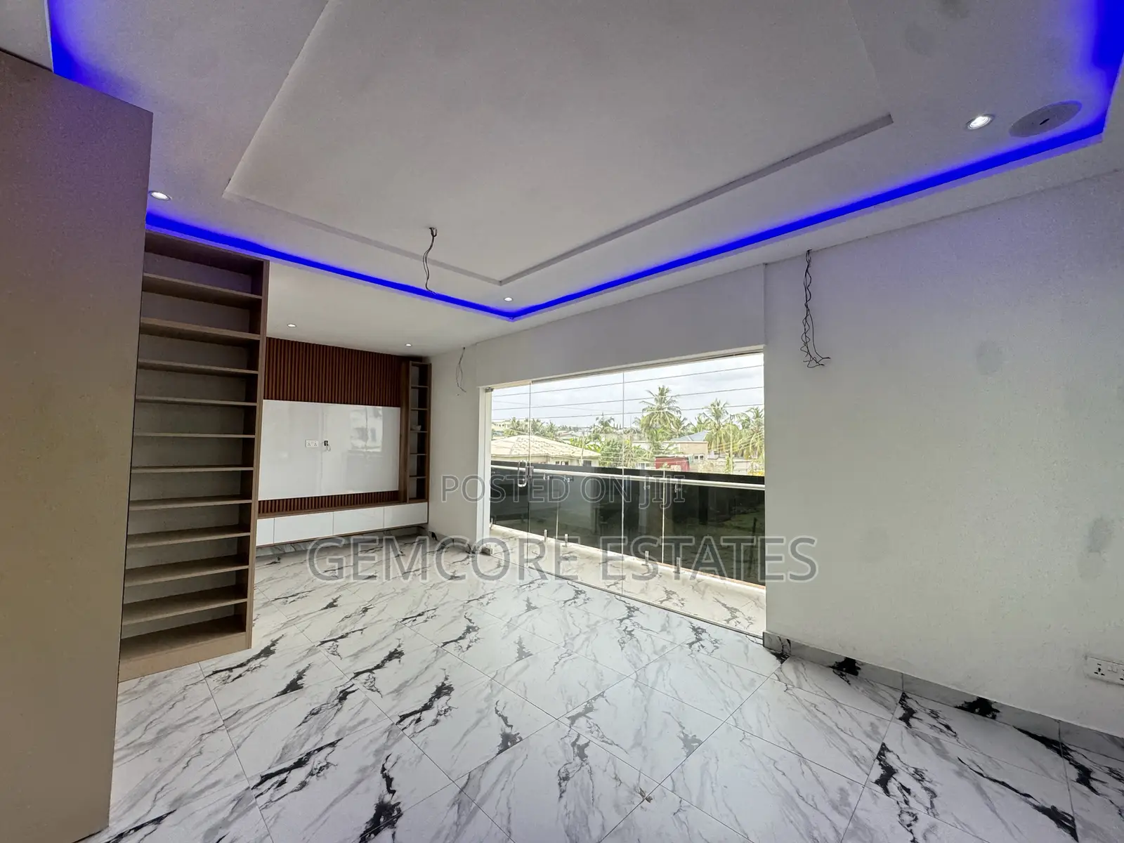 3bdrm House in Nanakrom Melcom, Adjiriganor for sale