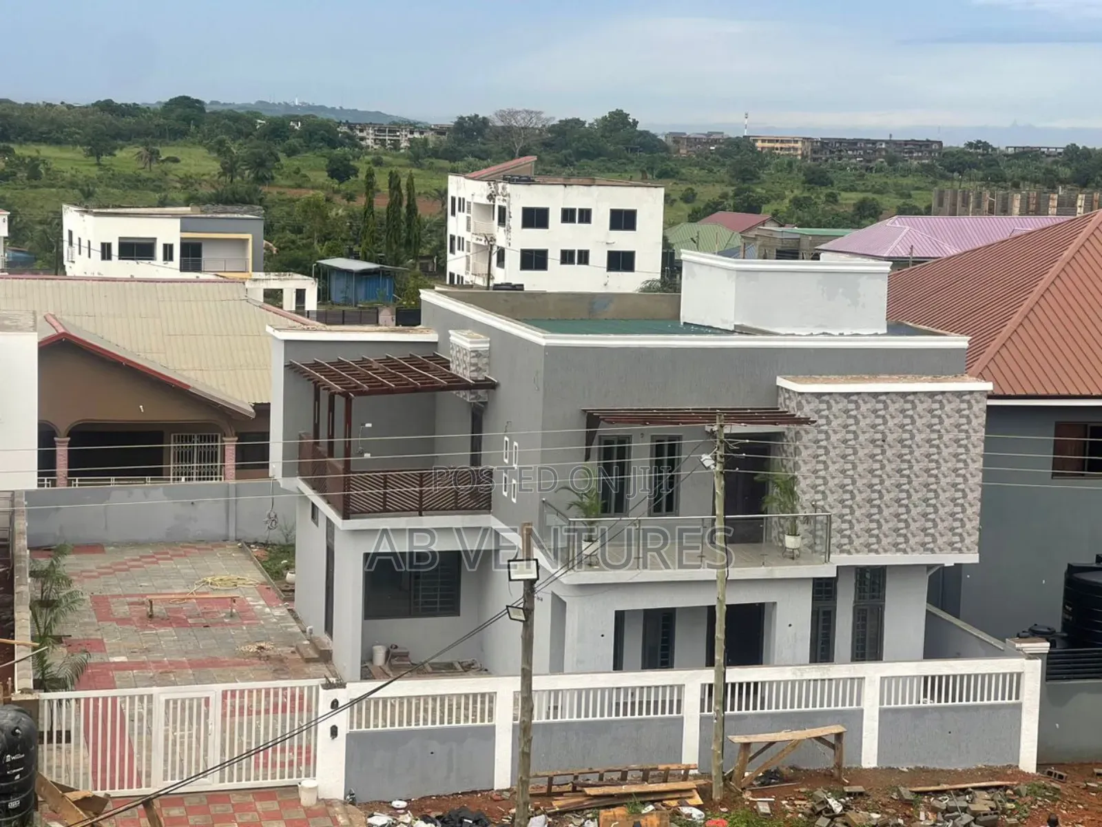 Furnished 4bdrm Apartment in Mr Andrews Real, Oyarifa for sale