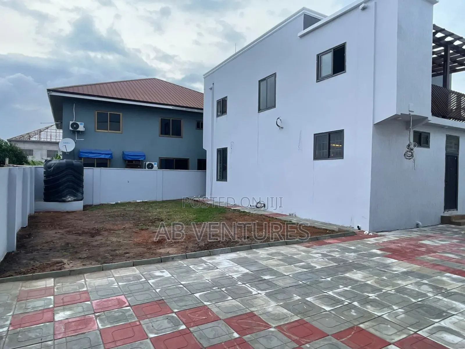 Furnished 4bdrm Apartment in Mr Andrews Real, Oyarifa for sale