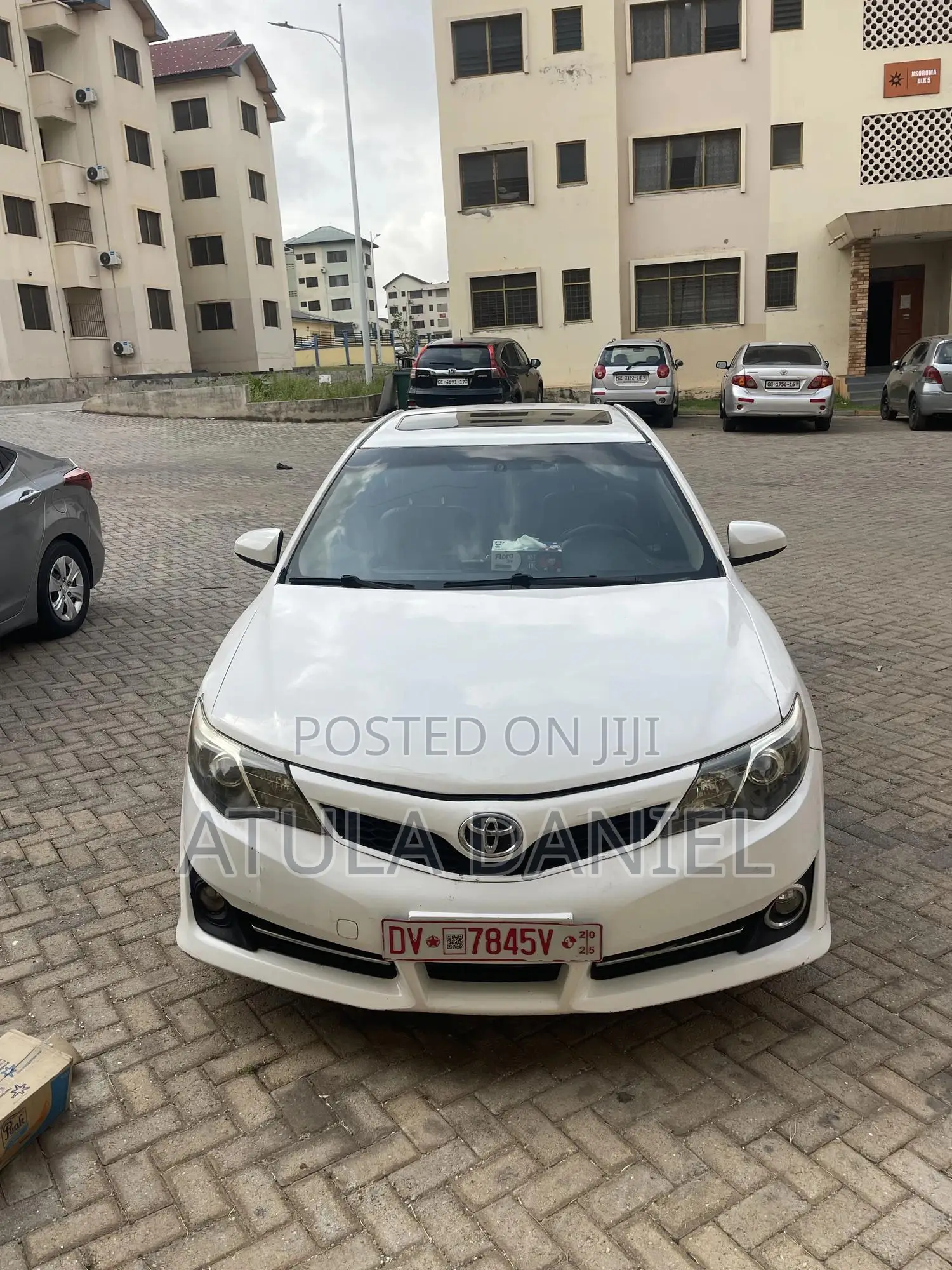 Toyota Camry SE Sport 4dr Sedan (2.5L 4cyl 6A) 2014 White