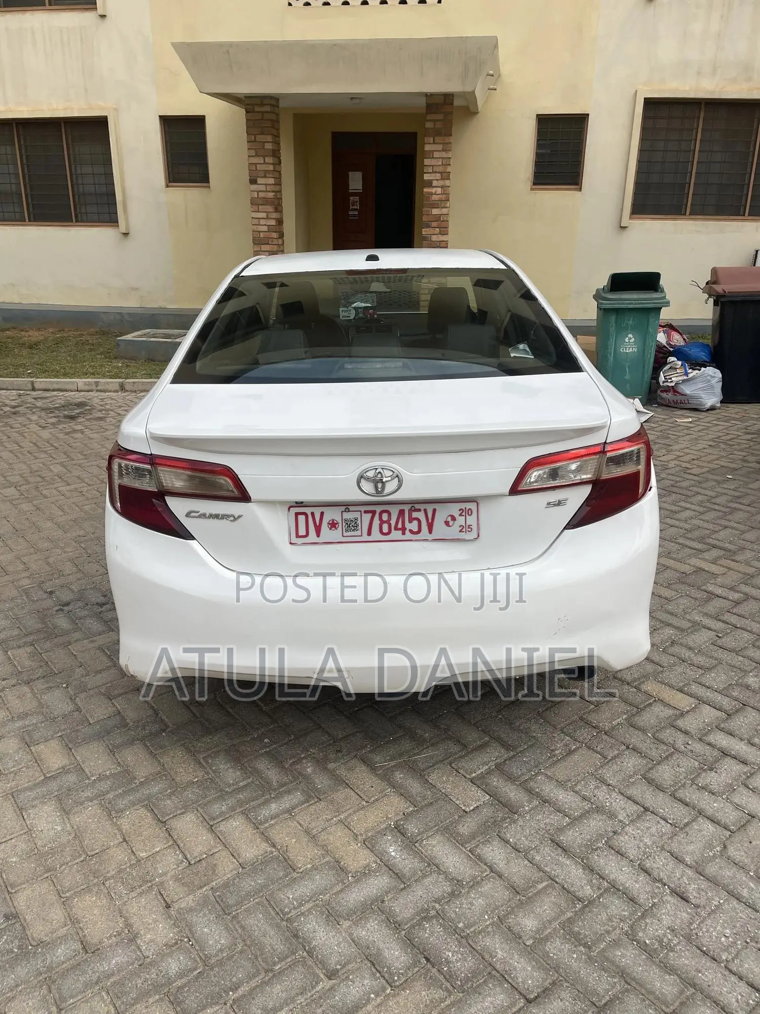 Toyota Camry SE Sport 4dr Sedan (2.5L 4cyl 6A) 2014 White