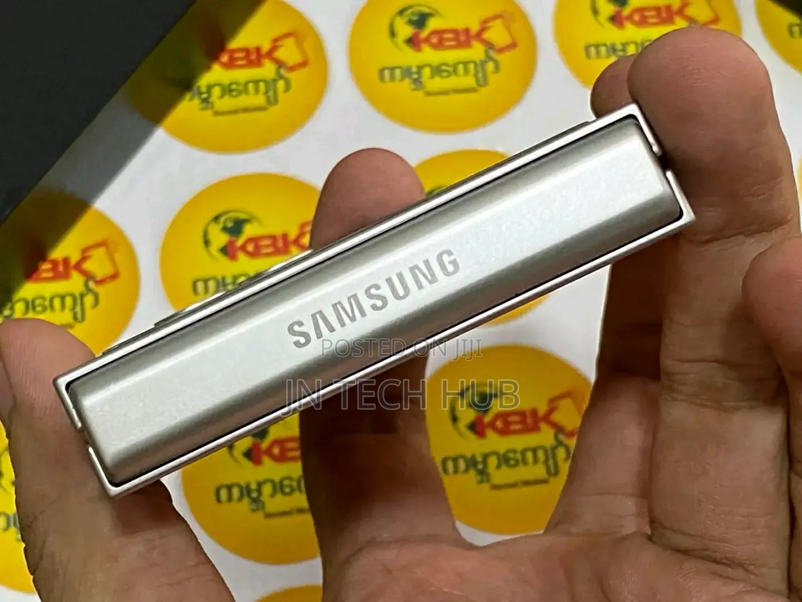 New Samsung Galaxy Z Flip6 256 GB Orange