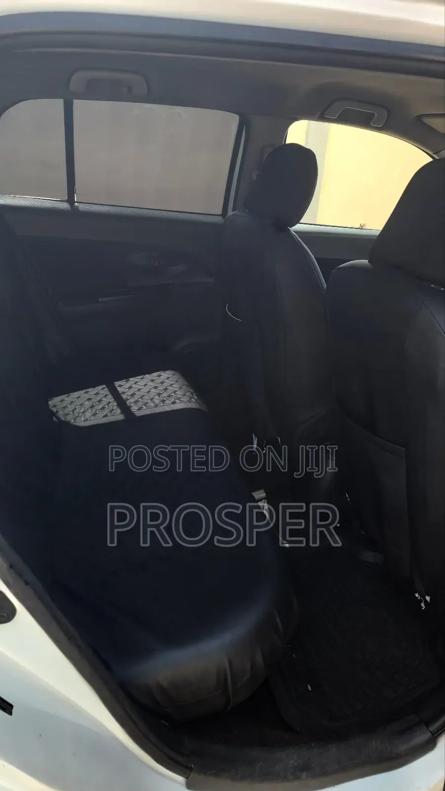 Scion xD Base 2009 White