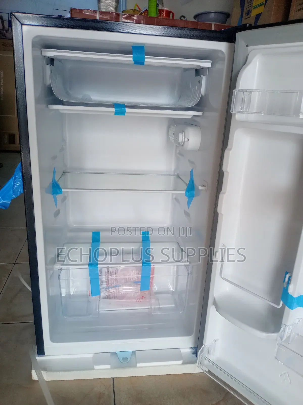 Pearl Table Top Fridge/80 Liters/ Single Door/Glass Design