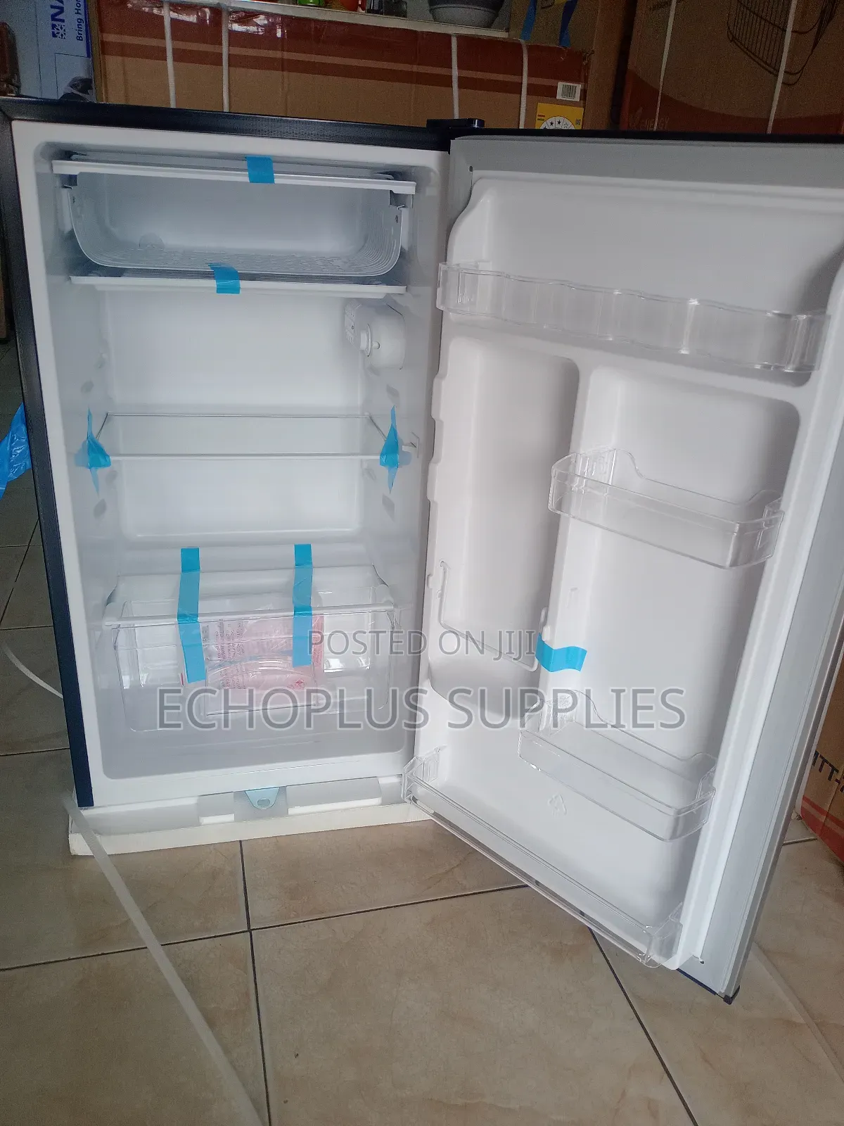 Pearl Table Top Fridge/80 Liters/ Single Door/Glass Design
