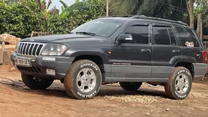 Jeep Cherokee LTD 3.7 V6 4x4 Automatic 2007 Black