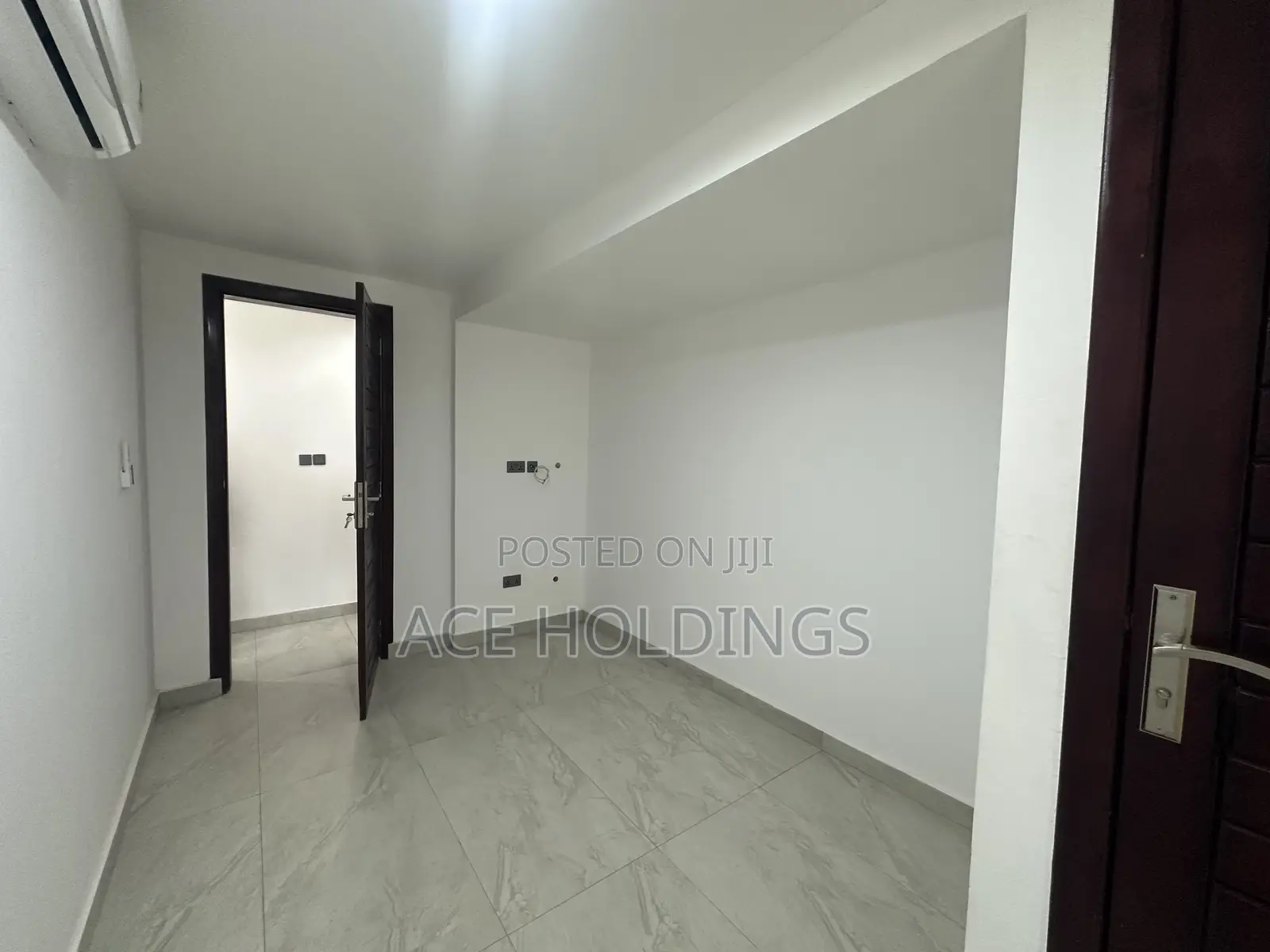 2bdrm Apartment in Ashale Botwe for rent