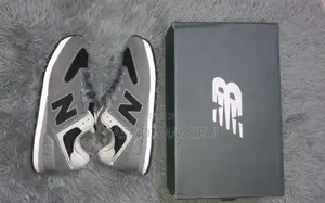 Sneaker-Newbackdate