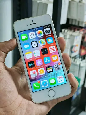 Apple iPhone SE 128 GB Gray