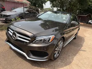 Mercedes-Benz C300 Base C300 AWD 4MATIC Sedan 2018