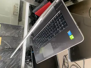 Laptop HP Pavilion 17 8GB Intel Core i5 HDD 1T