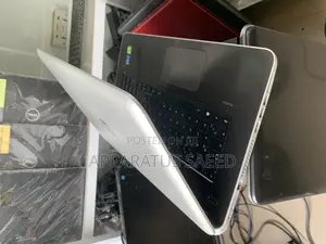 Laptop HP Pavilion 17 8GB Intel Core i5 HDD 1T
