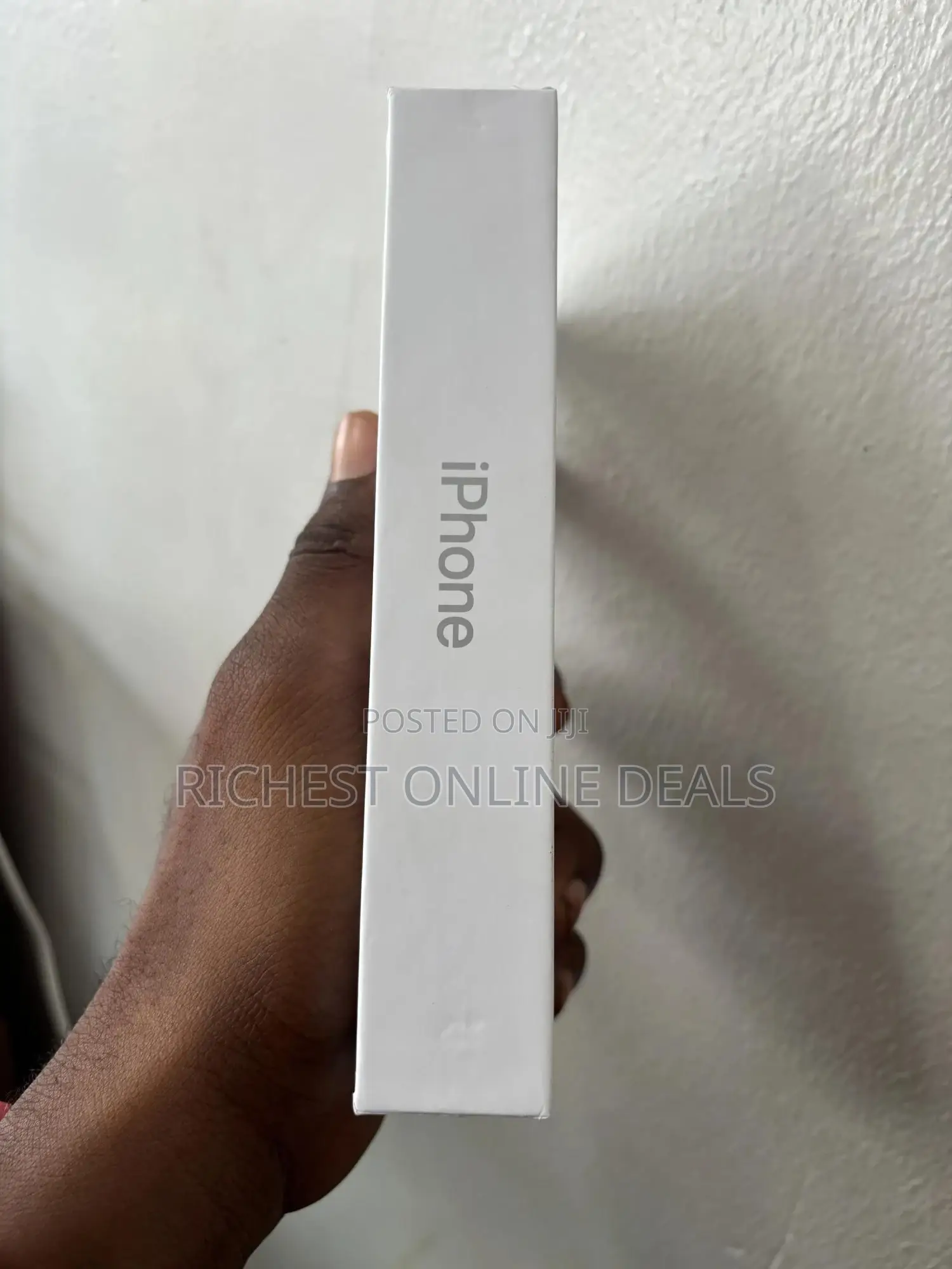 New Apple iPhone 13 128 GB White