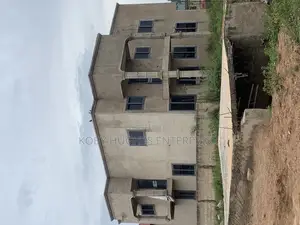 5bdrm House in Adenta for sale