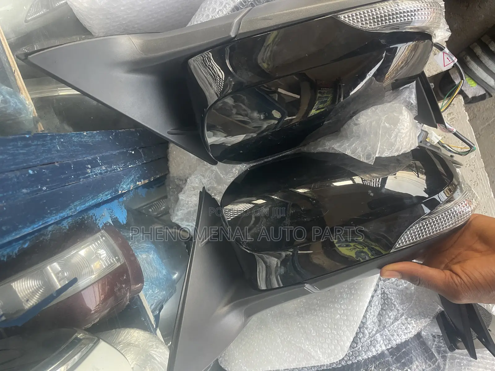 Toyota Camry 2014 Side Mirror With Light