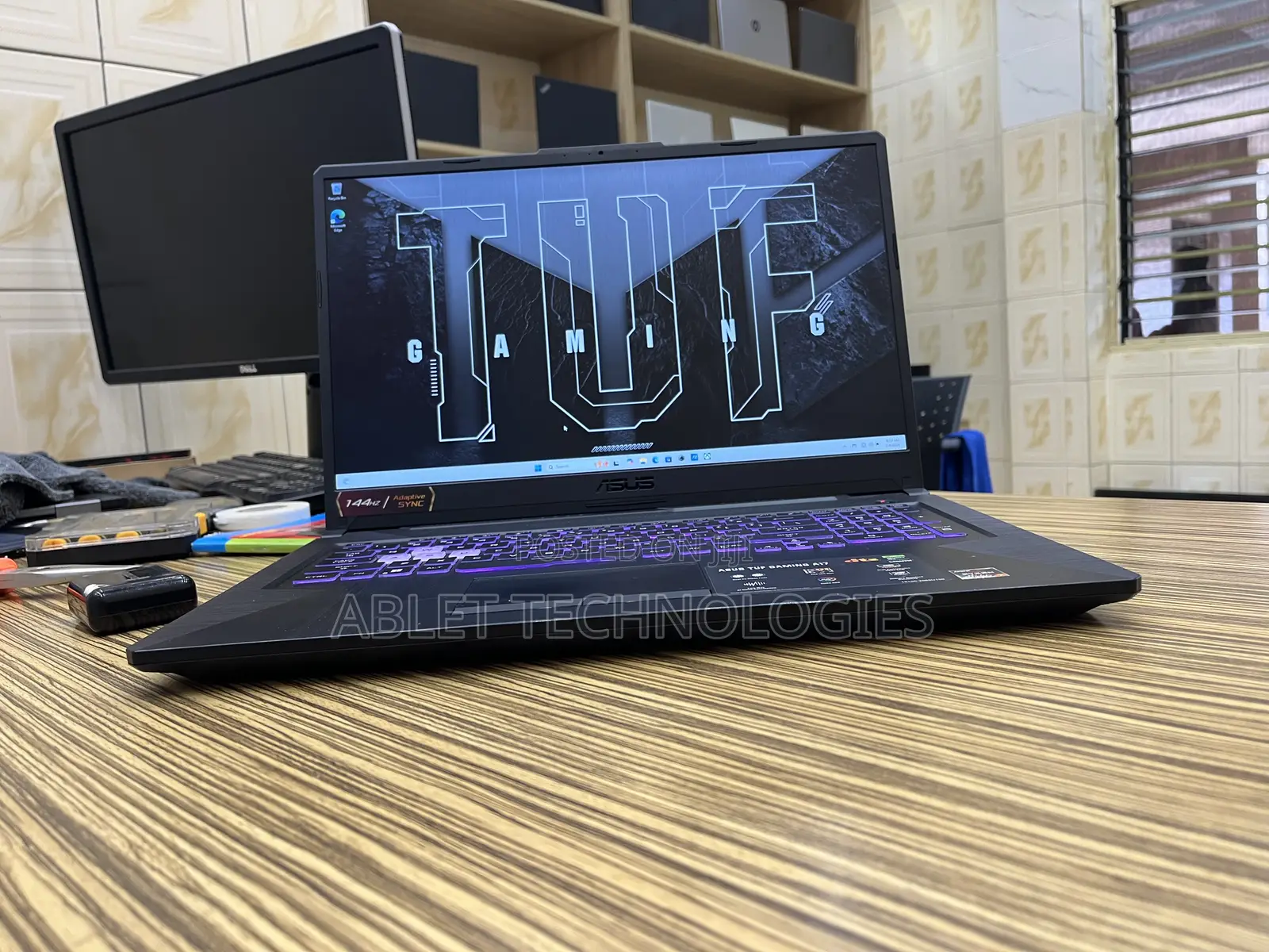 New Laptop Asus TUF Gaming A16 8GB AMD Ryzen 7 SSD 512GB