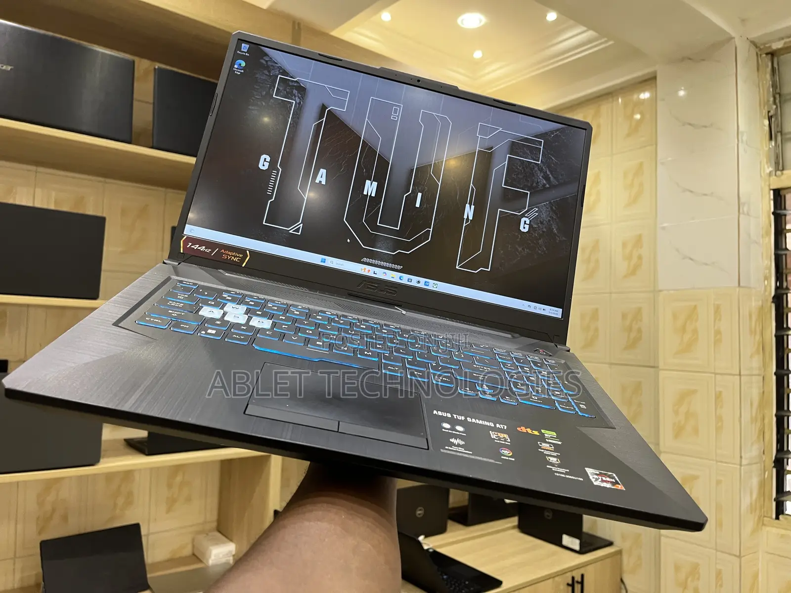 New Laptop Asus TUF Gaming A16 8GB AMD Ryzen 7 SSD 512GB