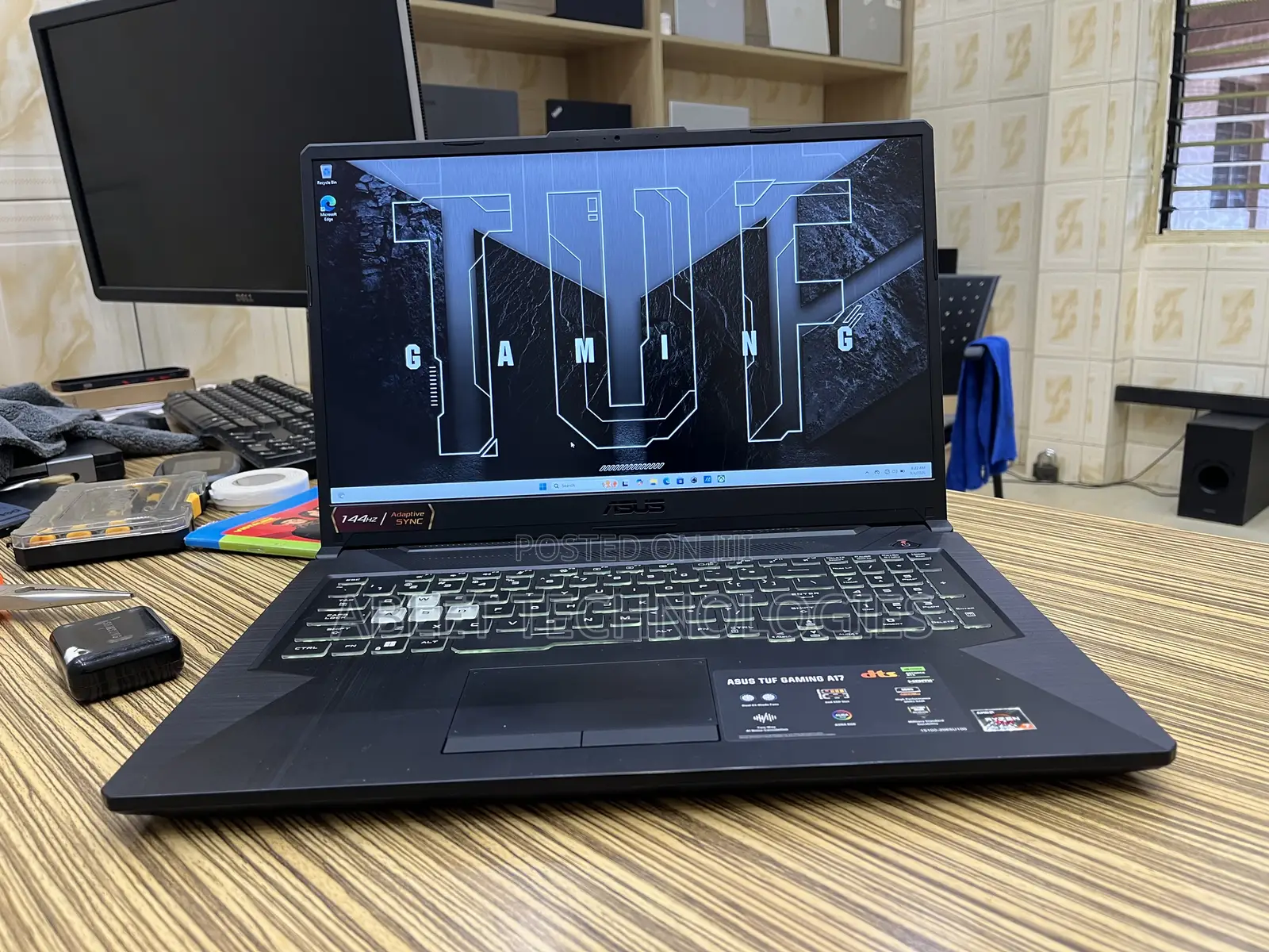 New Laptop Asus TUF Gaming A16 8GB AMD Ryzen 7 SSD 512GB