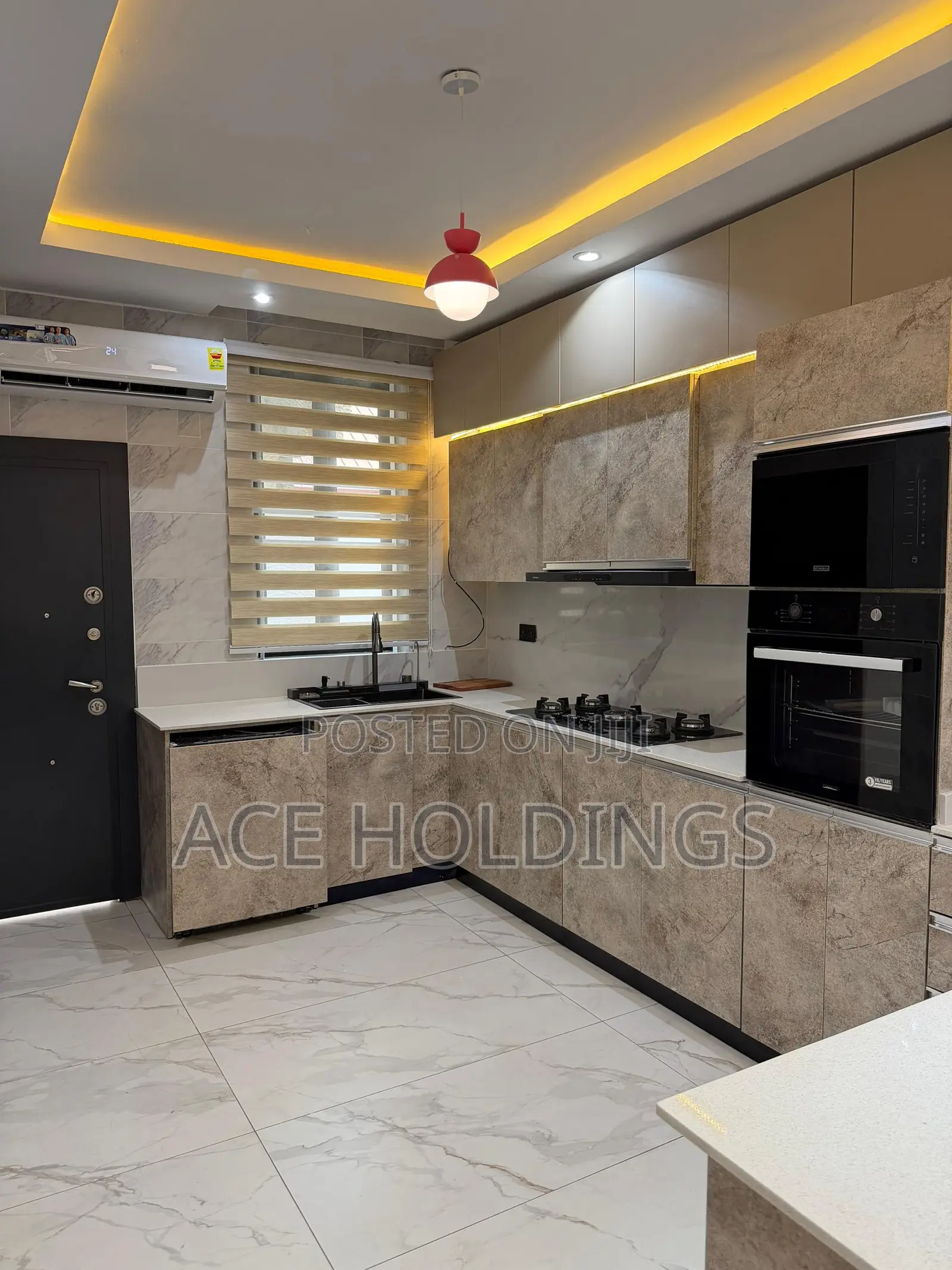 4bdrm Mansion in Borteyman - Tema for sale