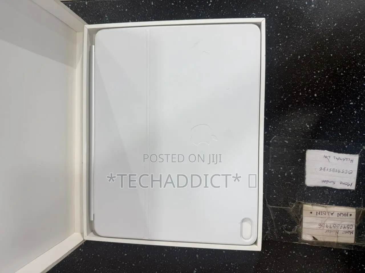 iPad Air 13 Inches Keyboard