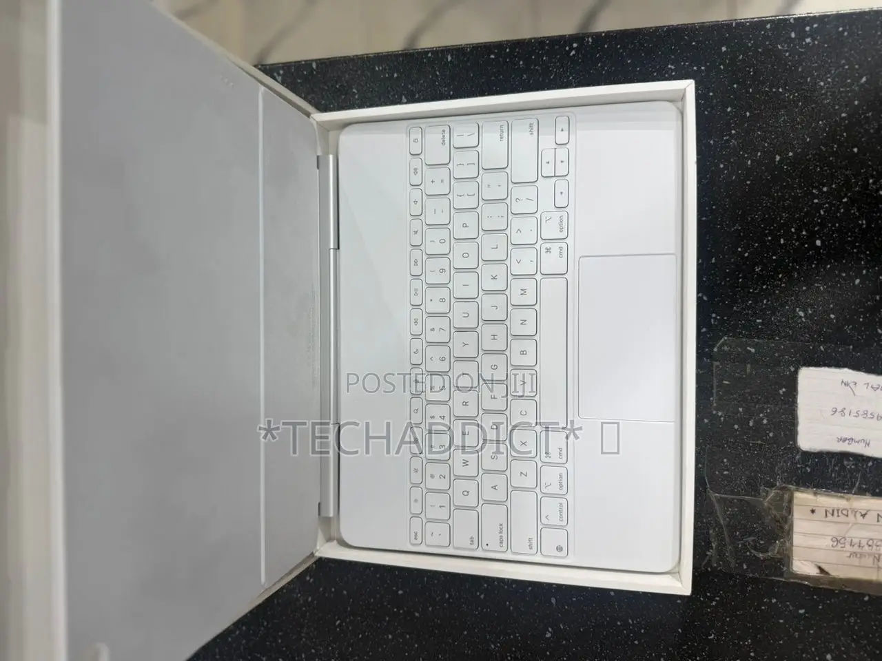 iPad Air 13 Inches Keyboard