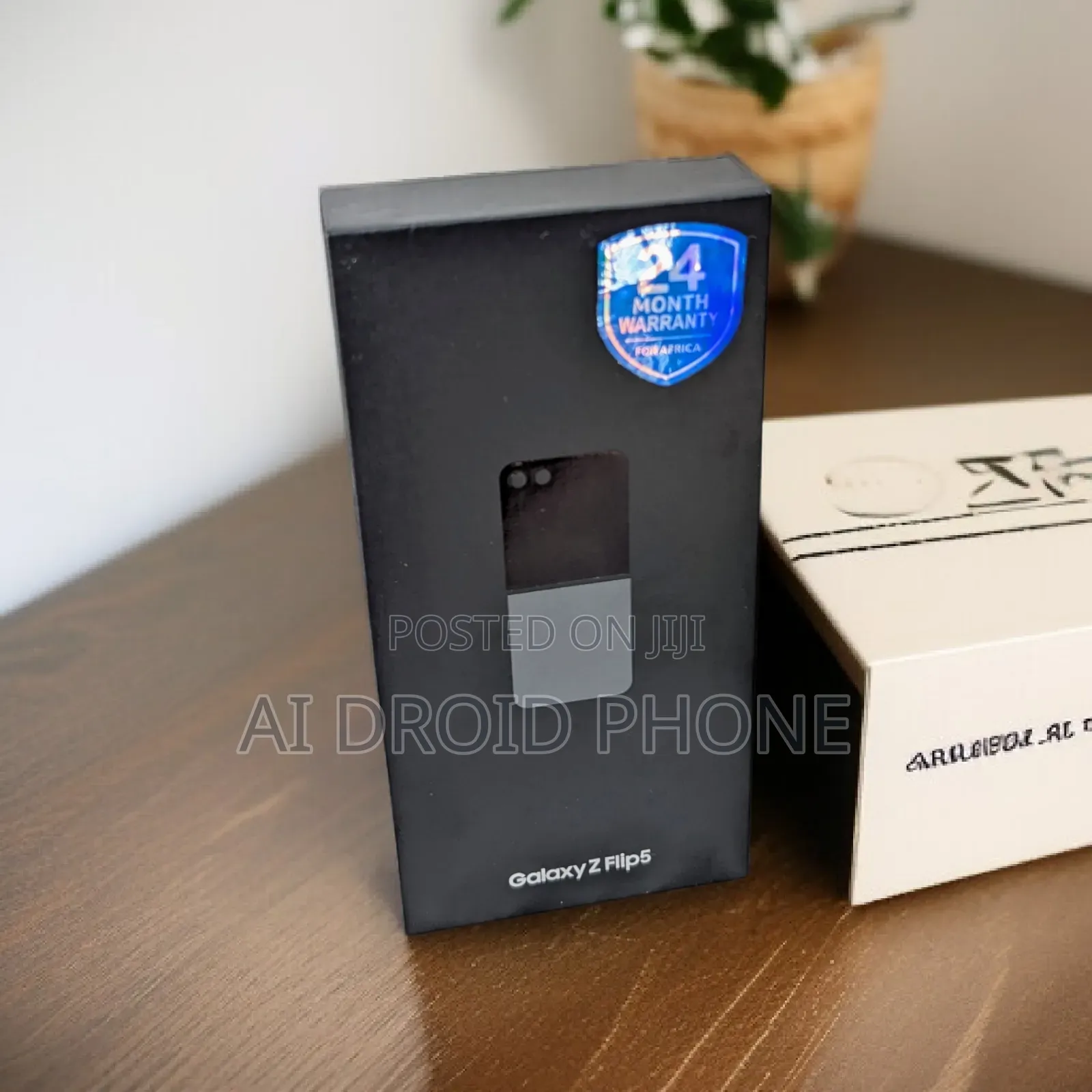 New Samsung Galaxy Z Flip 5 256 GB Gold