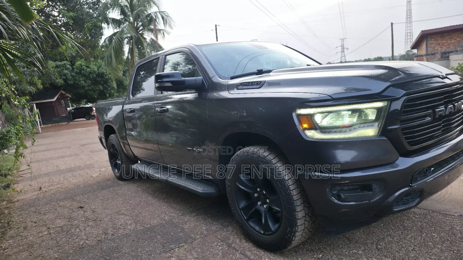 Dodge RAM 1500 3.6 Petrol AWD 2022 Gray