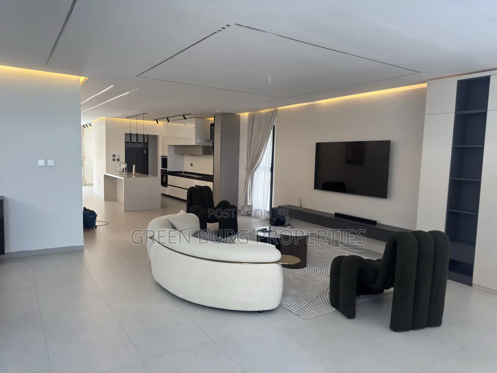 Furnished 5bdrm Mansion in East Legon for sale