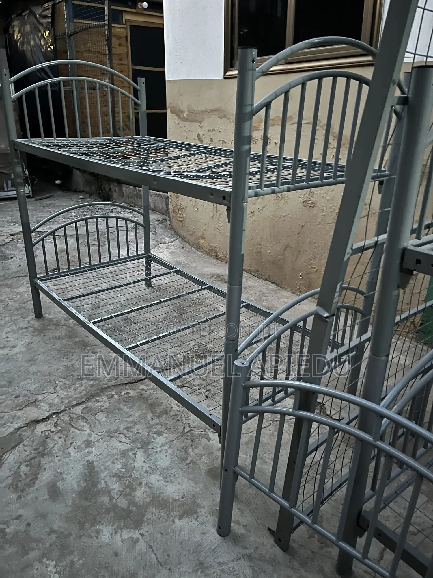 Single Metal or Bunk Bed