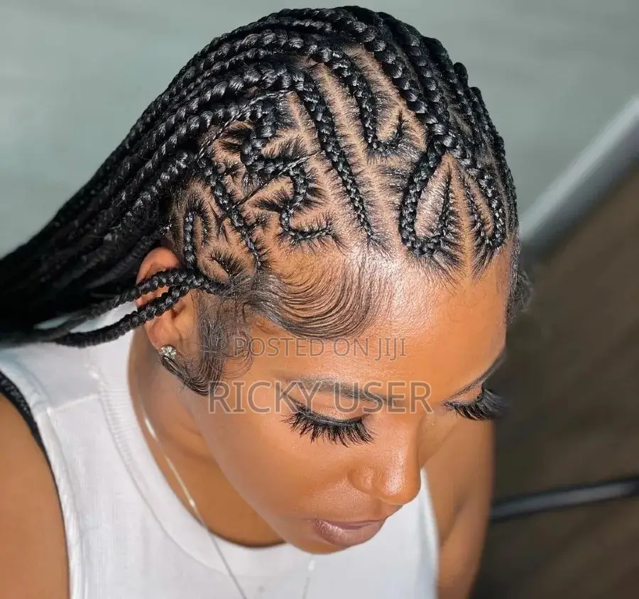 Professional Hairstylist Needed