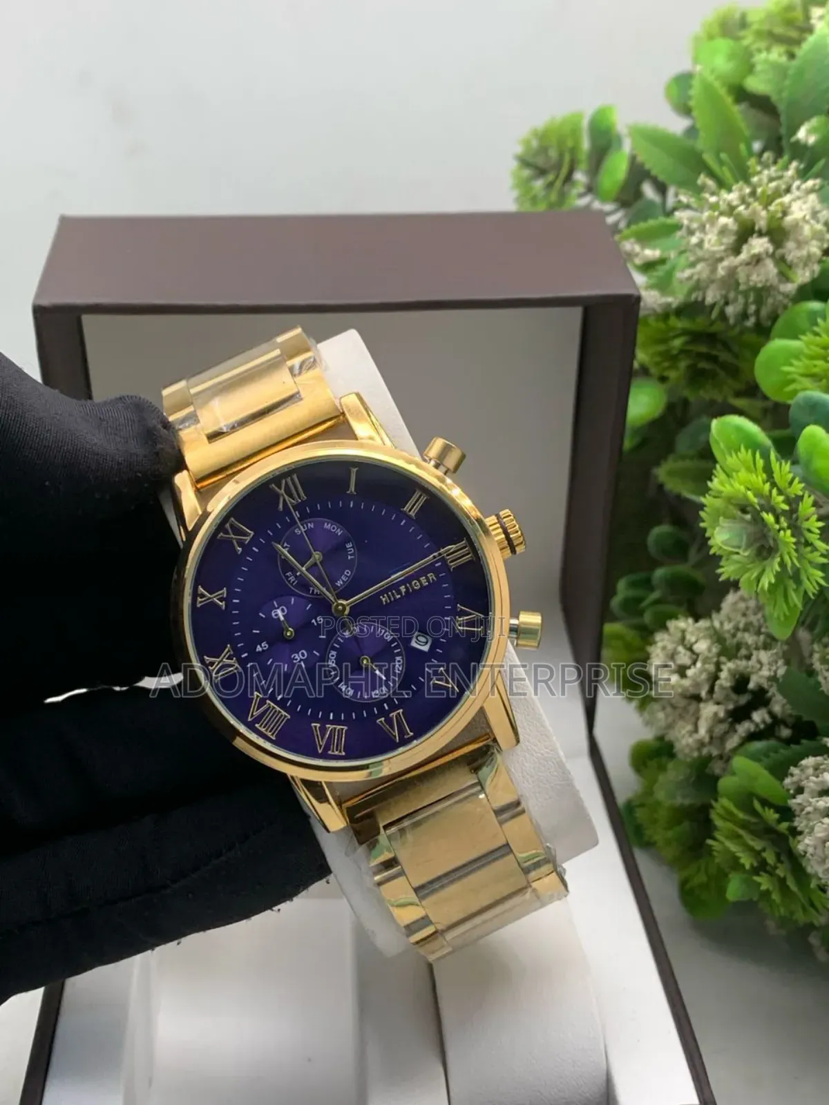 Luxurious Tommy Chain Watch