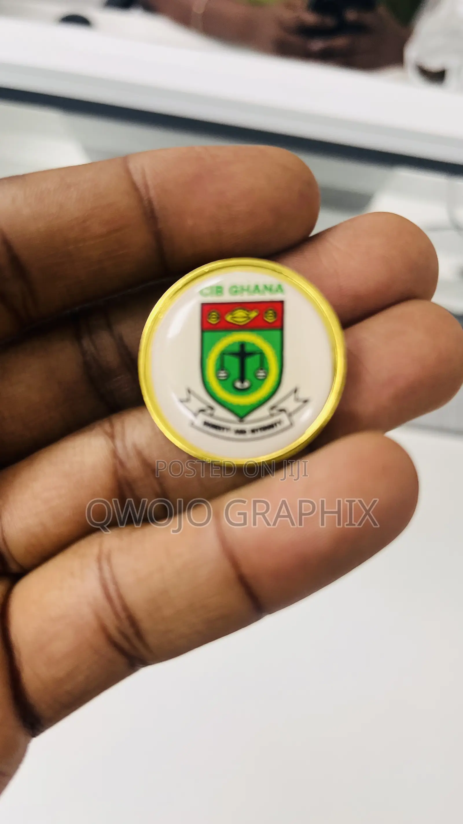 Customized Lapel