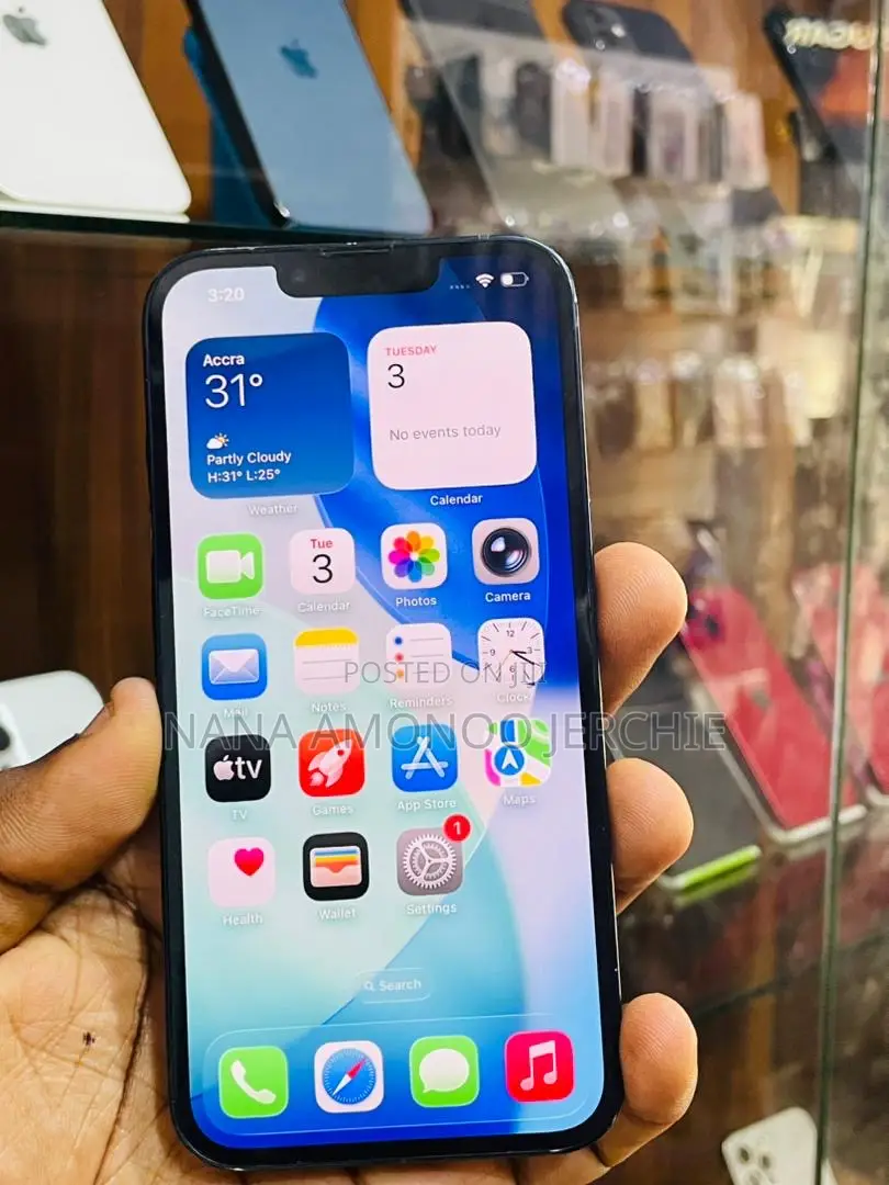Apple iPhone 13 128 GB Red