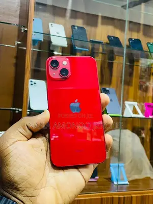 Apple iPhone 13 128 GB Red