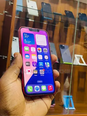 Apple iPhone 13 128 GB Red