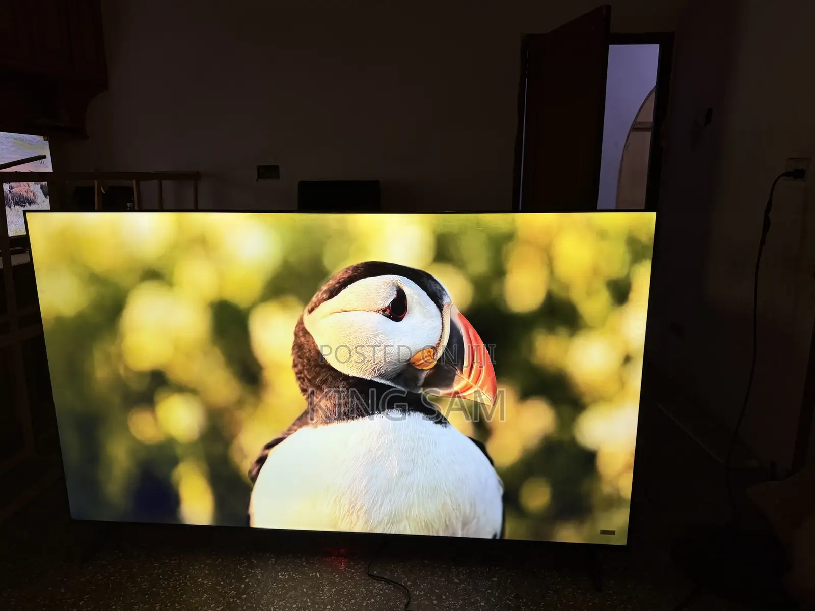 Brand New 85 Inches Oled Smart Tv 