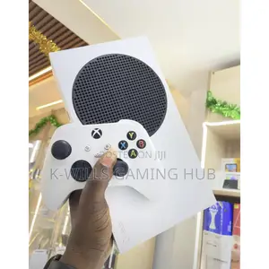 Xbox Series S With 7 Hit Games Installed