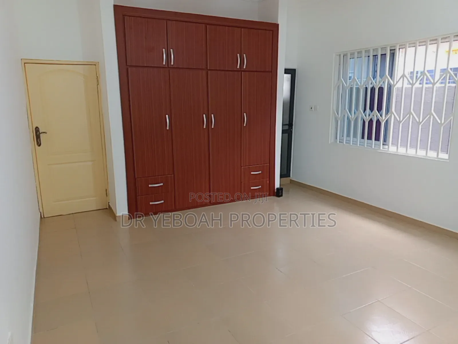 4bdrm House in Spintex Road for rent