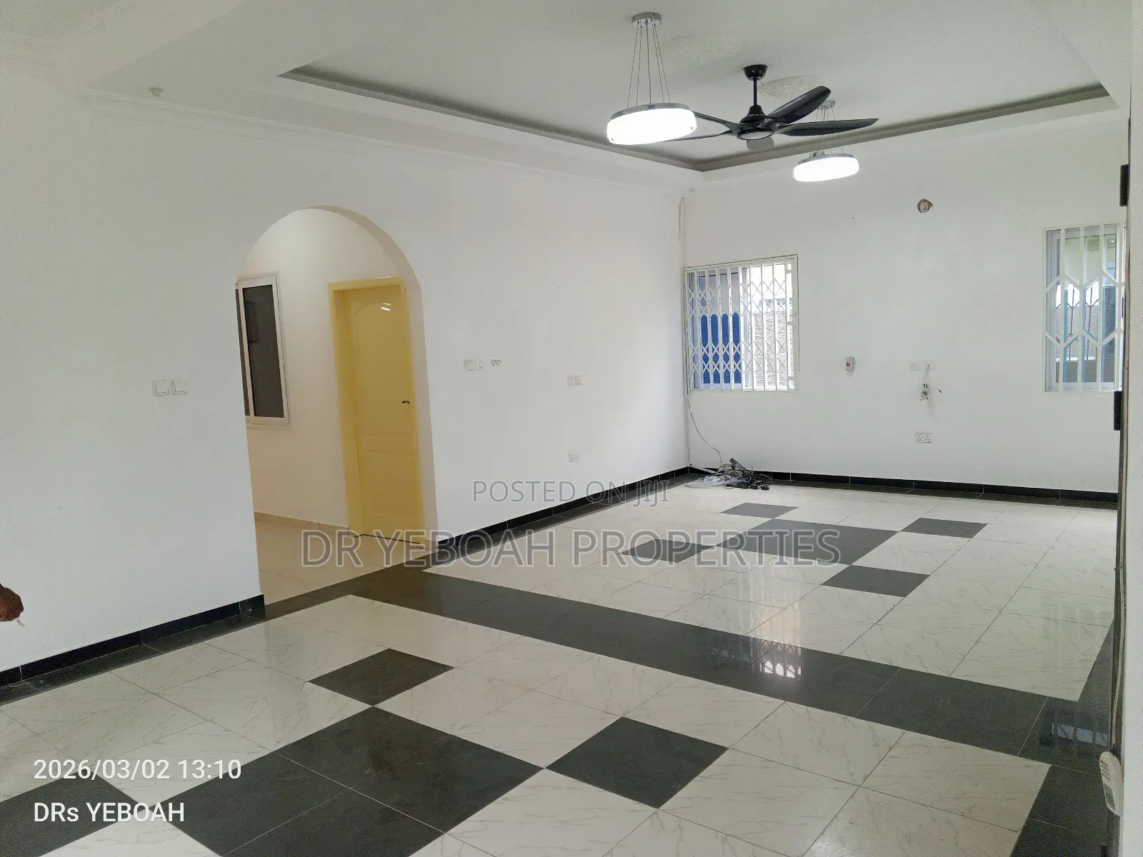 4bdrm House in Spintex Road for rent