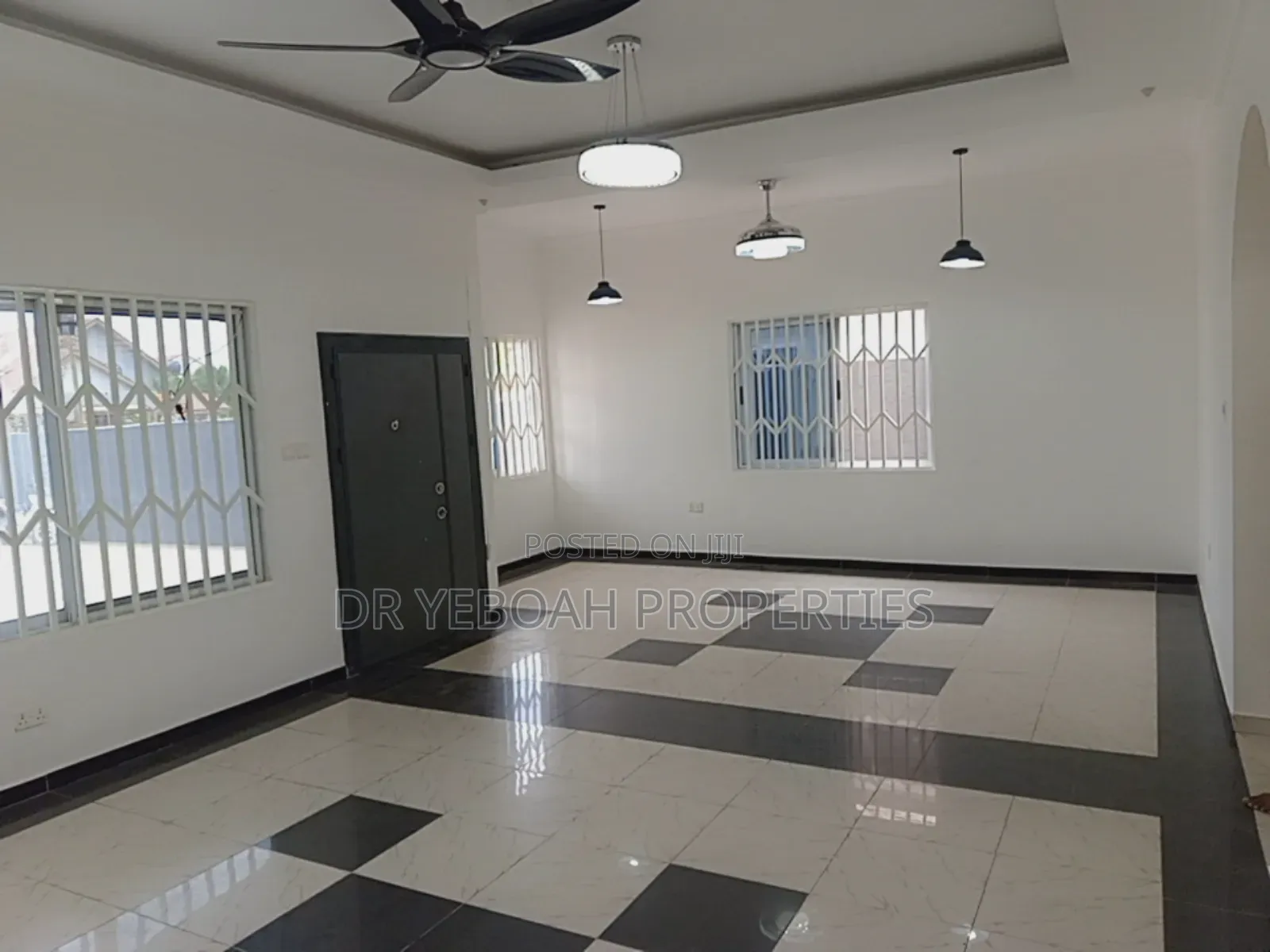 4bdrm House in Spintex Road for rent