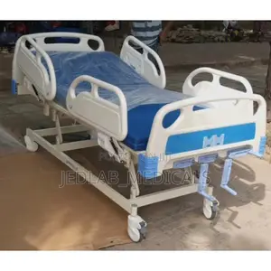 1 Crank, 2 Crank, 3crank Hospital Beds