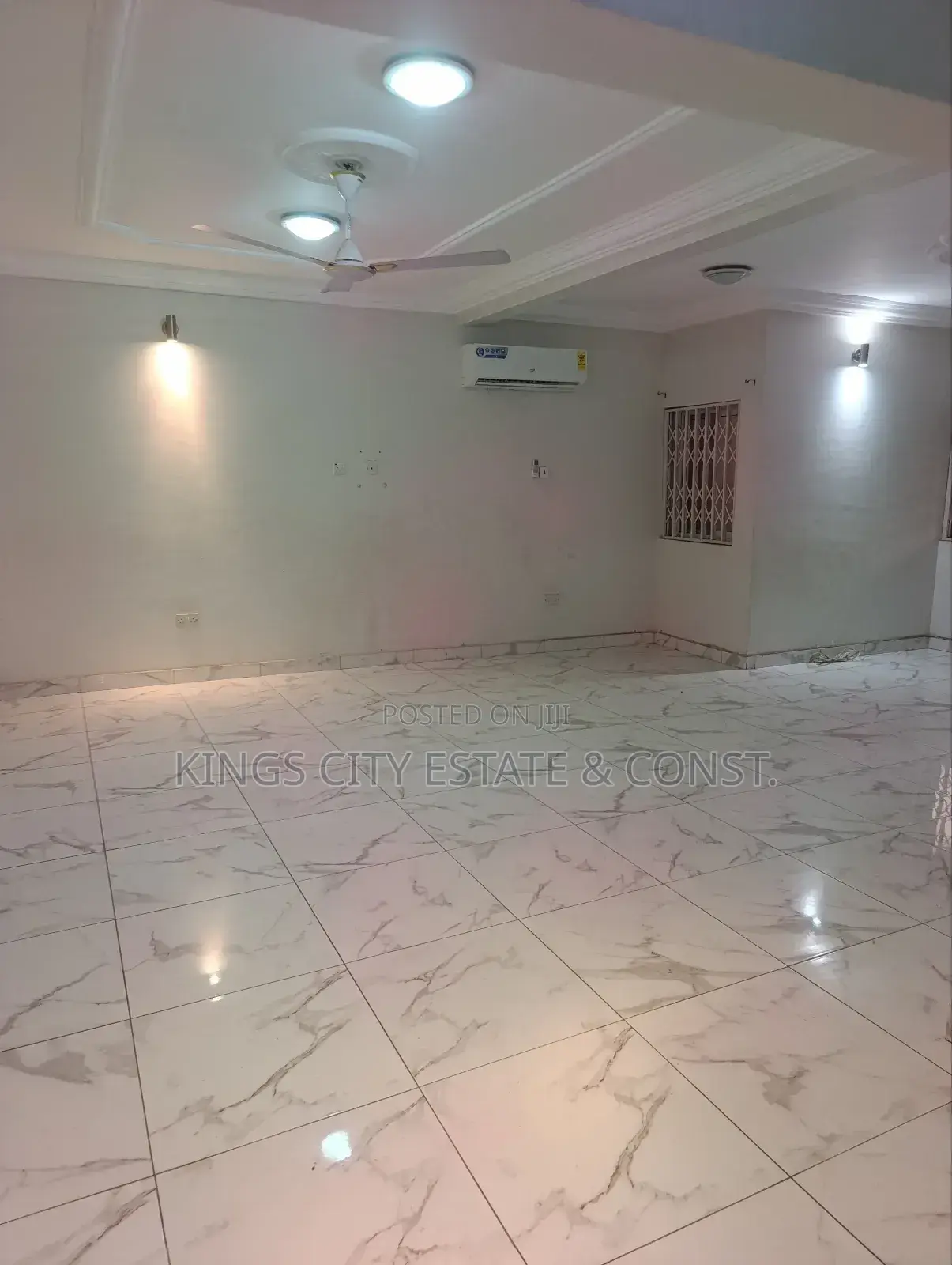 3bdrm House in Atomic-Roundabout, Dome for rent