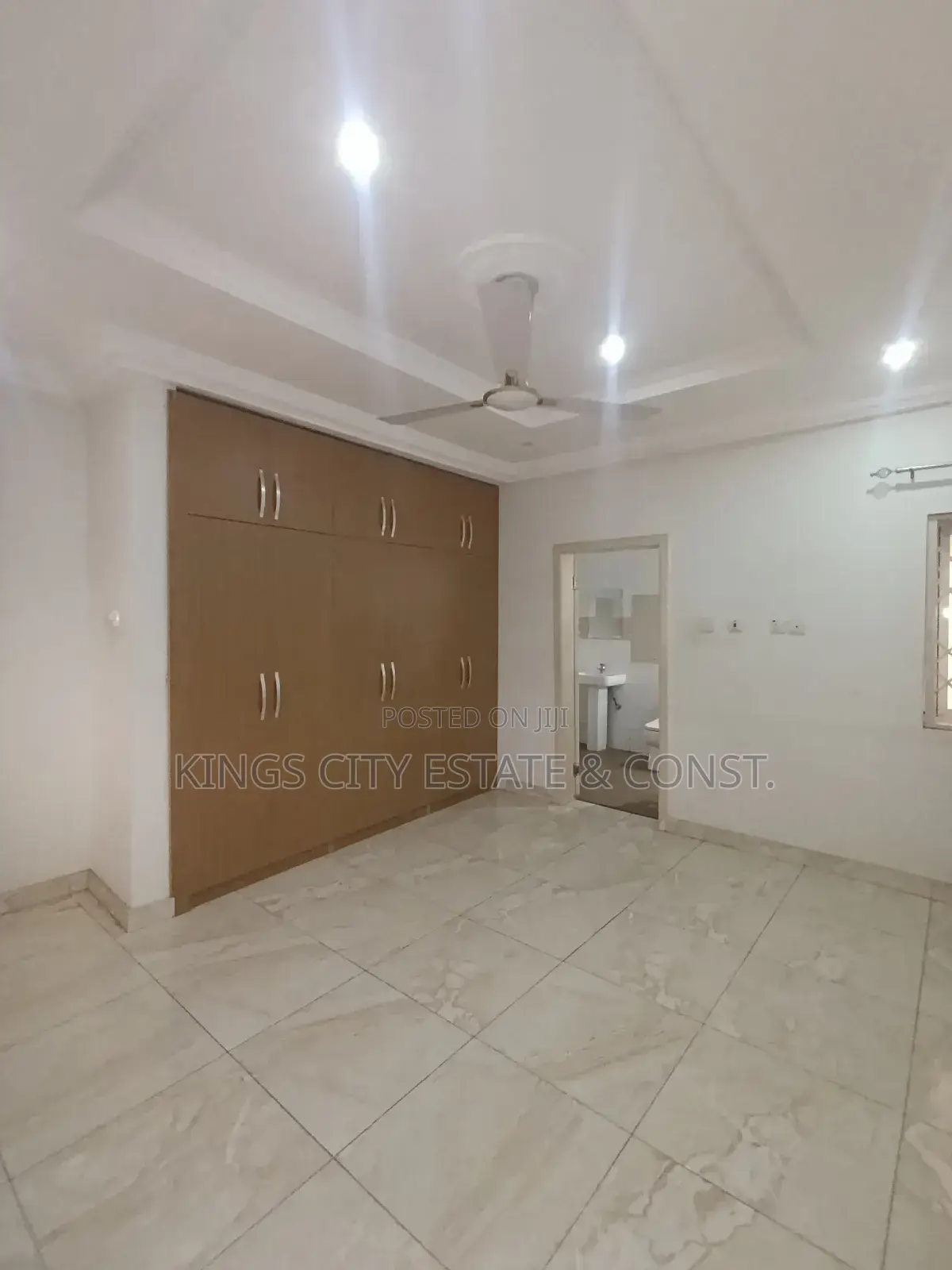 3bdrm House in Atomic-Roundabout, Dome for rent
