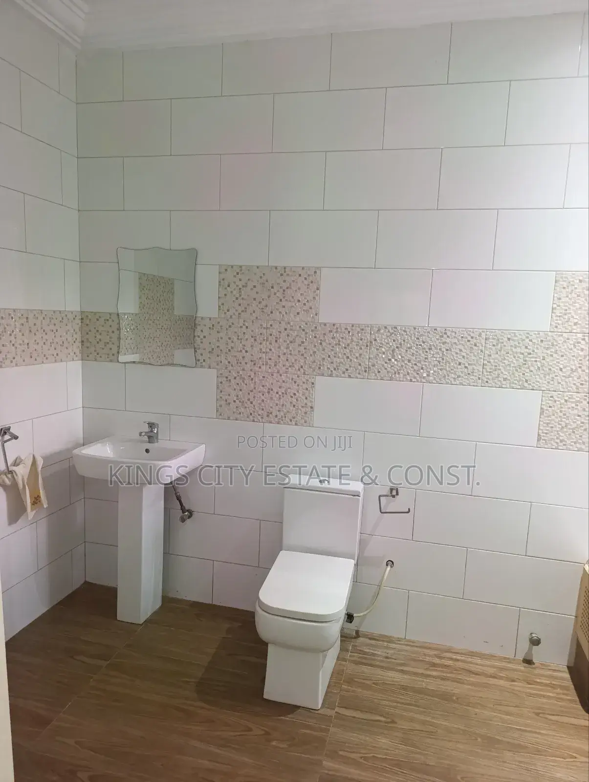 3bdrm House in Atomic-Roundabout, Dome for rent