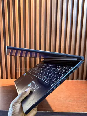 Laptop Acer Nitro 17 16GB Intel Core 7 SSD 1T