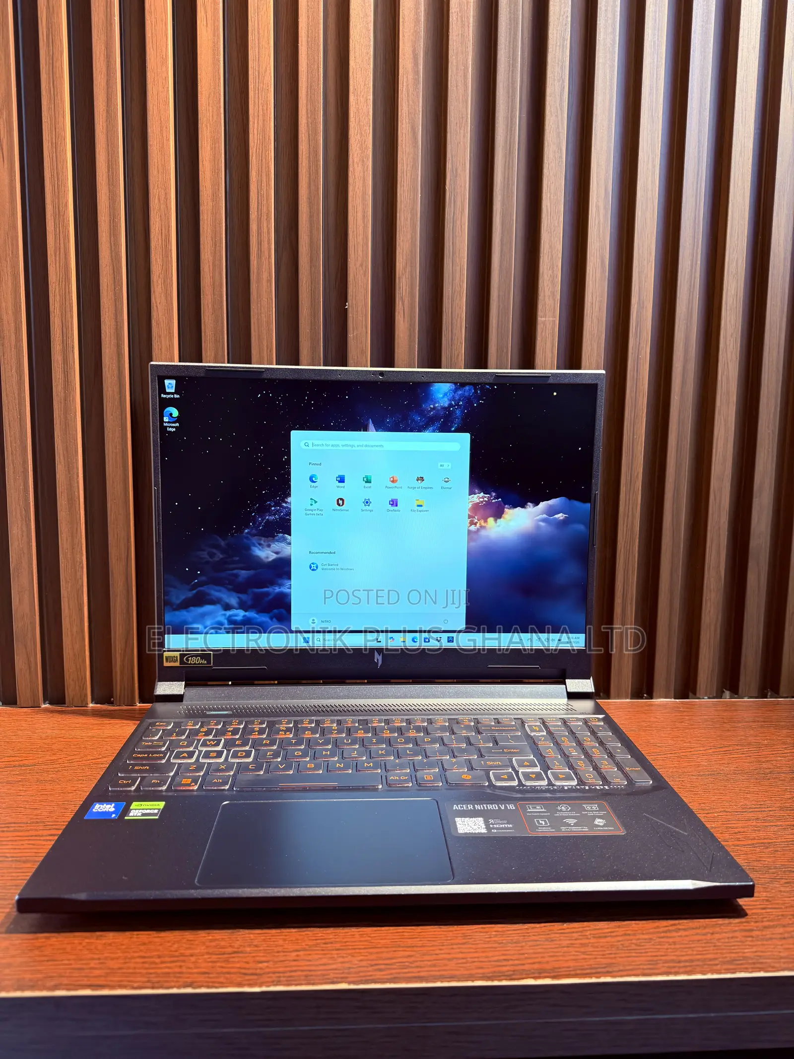 Laptop Acer Nitro 17 16GB Intel Core 7 SSD 1T