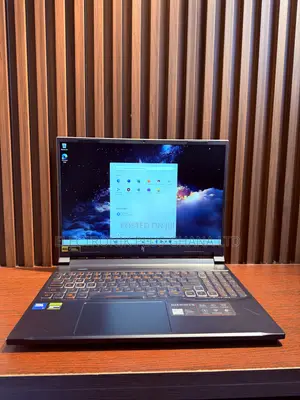 Laptop Acer Nitro 17 16GB Intel Core 7 SSD 1T