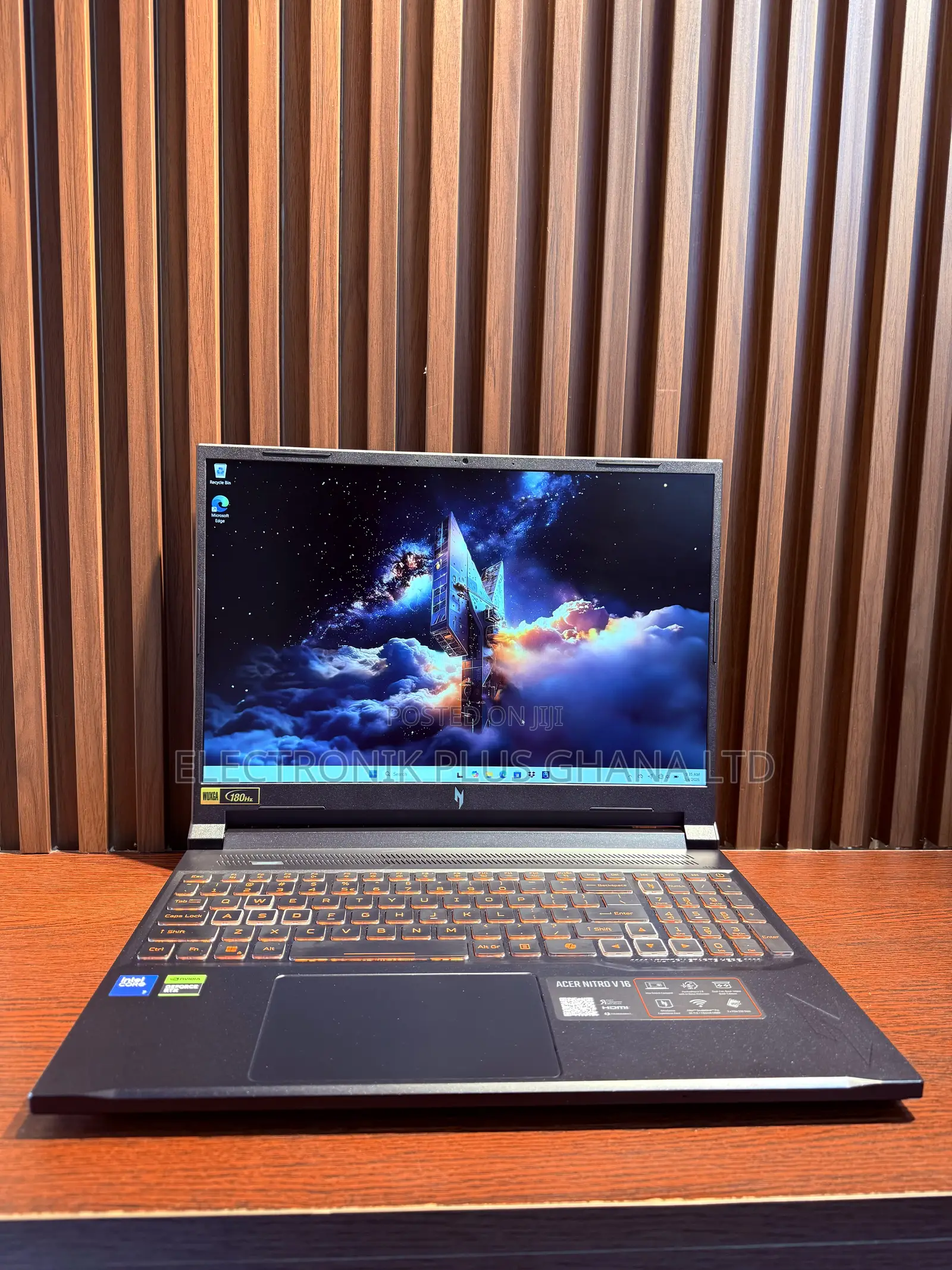 Laptop Acer Nitro 17 16GB Intel Core 7 SSD 1T