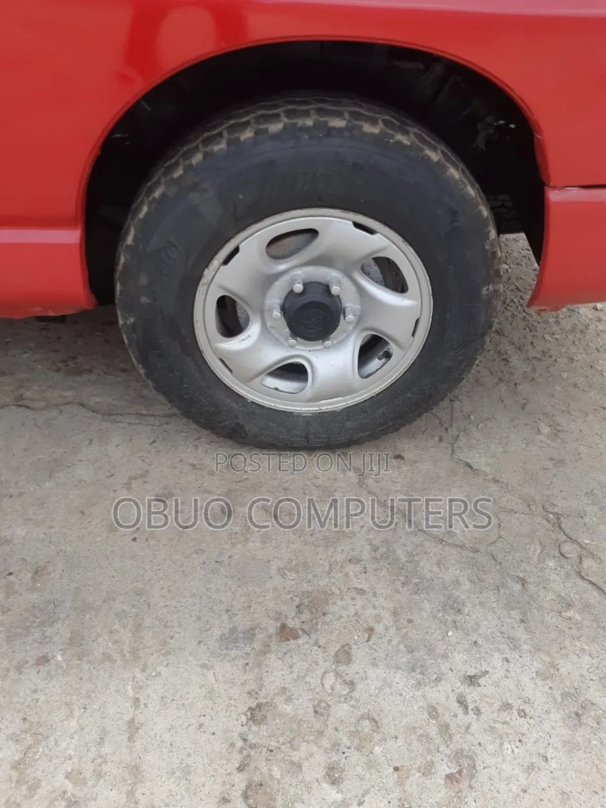 Toyota HiAce 2012 Red